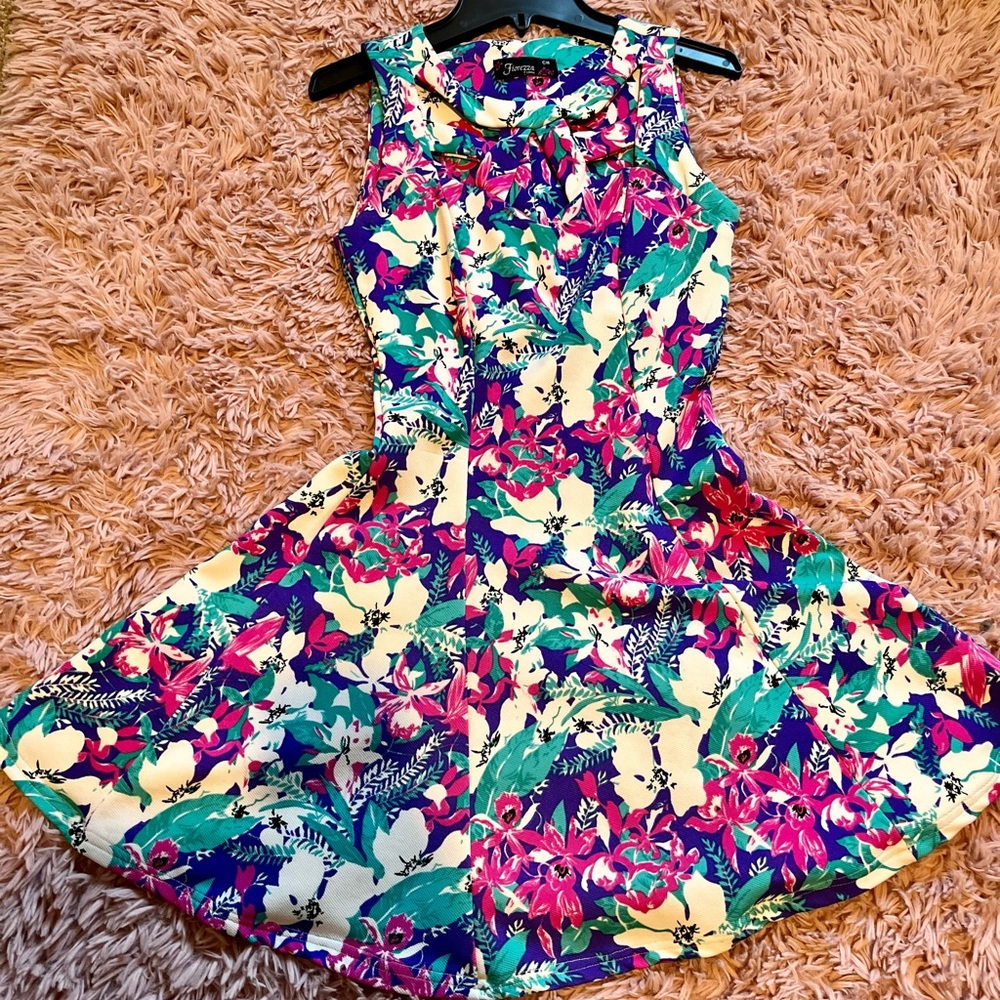 Pretty Dress - image 1